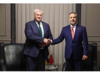Bakan Fidan, Ukraynalı mevkidaşı ile bir araya geldi