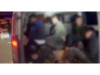 Balık istifi gibi kaçak göçmen taşıyan organizatöre 181 bin TL trafik cezası