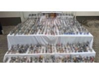 Antalya’da piyasa değeri 15 milyon lira olan kaçak gözlük ve saatler ele geçirildi