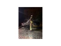 Samandağ’da yanan FİAT TOFAŞ kullanılmaz hale geldi