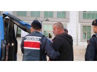 Yol kenarındaki genç kıza çarpan sürücü yakalandı