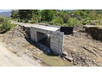 Andırın’da 5 mahalleye ulaşım sağlayan köprü menfezde sona gelindi