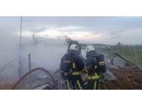 İnşaat şantiyesinde konteyner yangını