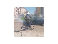 Hassa’da otomobil alevlere teslim oldu