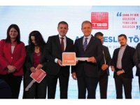 Mezitli Belediyesine ekskavatör desteği