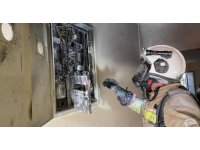 İskenderun’da elektrik panosundan alevler yükseldi