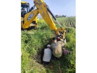 Antakya’da kuyuya düşen büyükbaş hayvan kurtarıldı