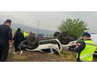 Osmaniye’de kontrolden çıkan otomobil tarlaya devrildi: 1 yaralı