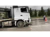 Osmaniye’de tır yağmurda savruldu