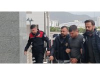 Adana’da cinayet zanlısı adliyeye sevk edildi