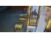 Adana’da 5 döner yiyip hesap ödemeden gittiler