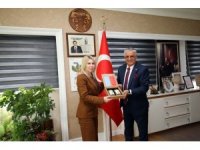 Rektör Özkan "Bu ayın sonunda CAR-T hücreleri ile lösemi ve lenfoma tedavilerine başlayacağız"