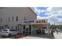Polis memuru eşini ayaklarından vurdu
