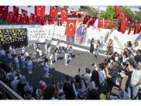 Mersin’de ’Anneler Günü’ çocukların kahkahalarıyla kutlandı