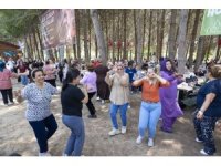 Mersin’de anneler günü şenlik havasında geçti