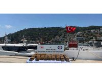 Sahile vuran şüpheli paketten 40 milyon TL’lik macun esrar çıktı