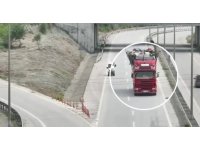 Otoyolda kuralları hiçe sayan sürücüler dron kamerasına yakalandı