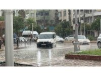 Adana’da Mayıs ortasında şiddetli yağış etkili oldu