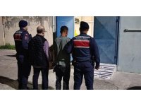 Kendilerini polis olarak tanıtan dolandırıcılara 10 milyon liralık altın kaptırdılar
