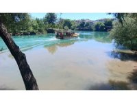 Manavgat Irmağı’nda kaynağı belirlenemeyen görüntü endişelendiriyor