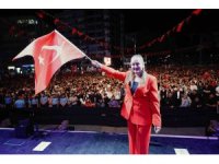 Büşra Özdemir: "Atatürk’ün Samsun’da yaktığı meşale gençliğin gözlerinde parıldıyor"