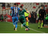 Ziraat Türkiye Kupası: Trabzonspor: 1 - Konyaspor 0 (İlk yarı)
