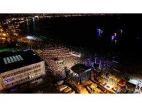 Melek Mosso Alanya’da festivalde sahne aldı