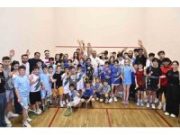 Ümit Uysal: "35 branşta, yılda 20 bin kişiye spor yaptırıyoruz"
