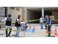 Emekli polis, bıçakla saldıran oğlunu öldürdü