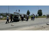 Hatay’da seyir halindeki iki otomobil çarpıştı: 1’i ağır 2 yaralı