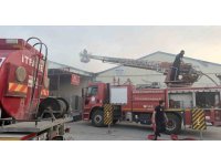 Tarsus’ta atölyede çıkan yangın korkuttu