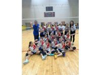 Onikişubat Belediyespor Midi Kız Voleybol Takımı Türkiye Şampiyonası yolunda