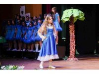 Manavgat’ta "Alis Harikalar Diyarında" müzikali sahnelendi