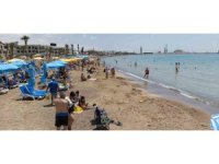 Mersin’de deniz sezonu başladı: Rus uçuşlarının iptali bölge turizmini etkiledi