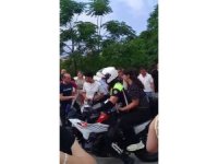 LGS’ye geç kalan öğrencilerin yardımına polis yetişti