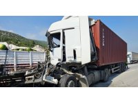 Otoyolda tır kazası: 1 yaralı