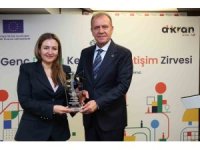 Antalya Büyükşehir’in gençlik odaklı çalışmalarına ödül