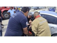 Defne’de kamyonla çarpışan otomobilin sürücüsü yaralandı