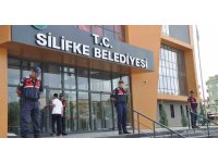 Silifke Belediyesine yolsuzluk operasyonu: Başkan Mustafa Turgut dahil 18 kişi gözaltında