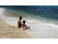 Alanya’da termometreler 31 dereceyi gösterdi, sahiller doldu