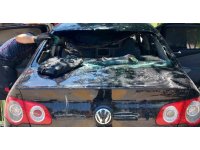 Osmaniye’de otomobilde çıkan yangın itfaiyenin müdahalesiyle söndürüldü