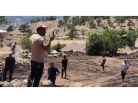 Tarım arazisi alevlere teslim oldu, yangında elektrik dağıtım şirketinin ihmali olduğu ileri sürüldü