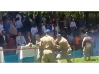Tartışmalı güreşler olaylı başladı