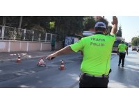 Trafik güvenliğini tehlikeye düşüren sürücüye 141 bin TL ceza kesildi