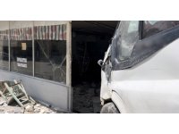 Pikapla çarpışan minibüs kıraathaneye daldı: 1 ölü, 3 yaralı