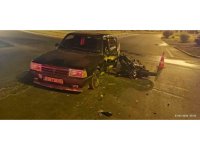 Manavgat’ta otomobil ile çarpışan motosikletteki 2 kişi yaralandı