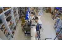 Antalya’daki zincirleme kapkaç ve gasp olayında marketteki kasiyer yaşadığı şoku anlattı