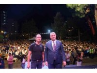 Osmaniye’de Kıraç konserine binlerce kişi akın etti