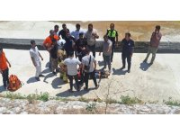 Bisikletiyle köprüden uçan çocuk 7 metreden yere çakıldı