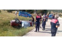 Burdur’da otomobil şarampole devrildi: 1 ölü, 1 yaralı